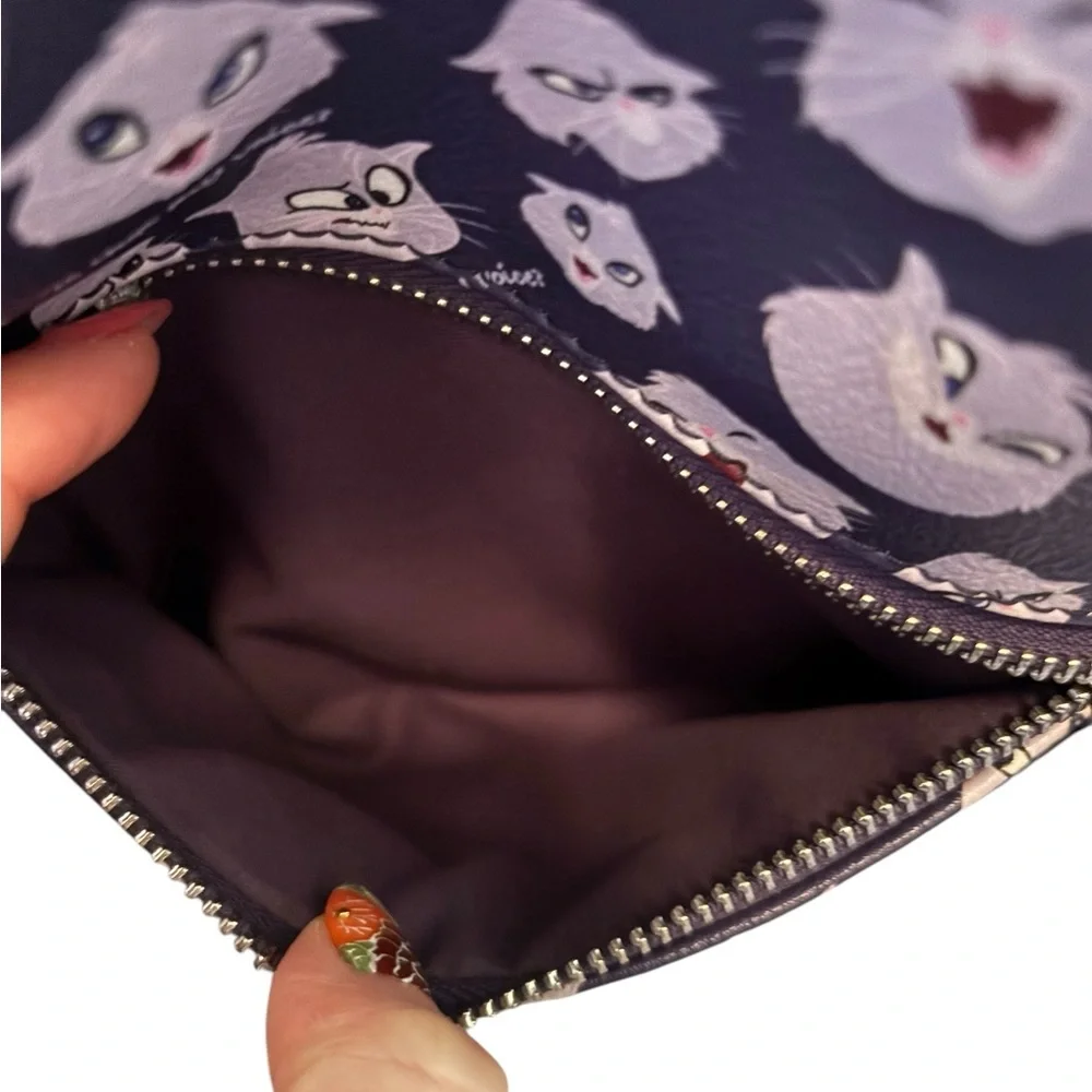 DISNEY Loungefly The Emperor's‎ New Groove Yzma Cat Mini Backpack